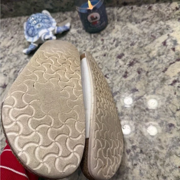 Birkenstock White Double Strap Sandals - Picture 5 of 9